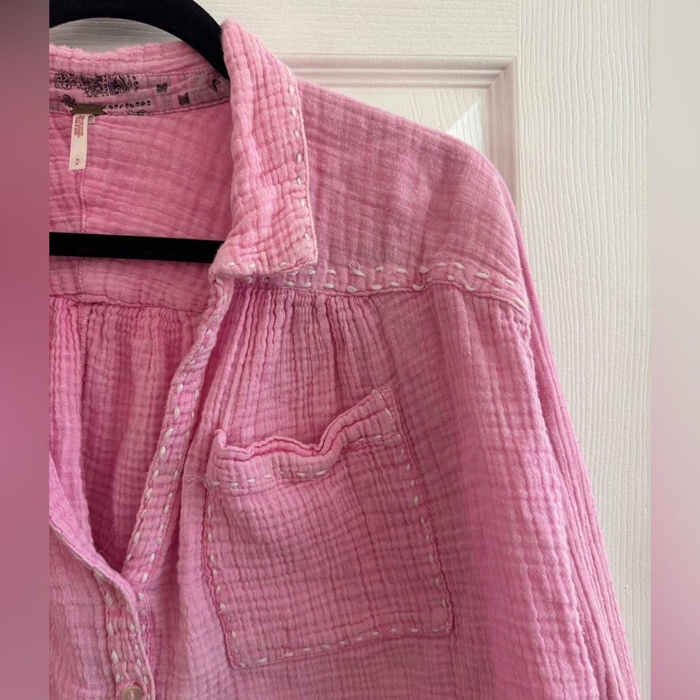 FREE PEOPLE Elora Pink Cropped Oversized Button Down Size Small - Picture 6 of 7
